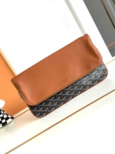 Sainte-Marie GM Clutch Black & Tan