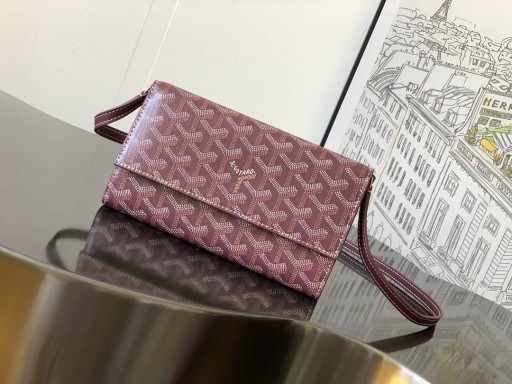 Varenne Continental Wallet Burgundy
