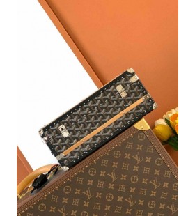 352 Case Black