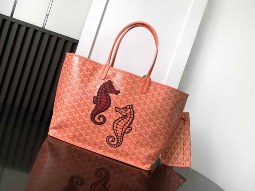 Anjou PM Tote Mála Goyardine Coral Pink Seahorse Bróidnéireacht