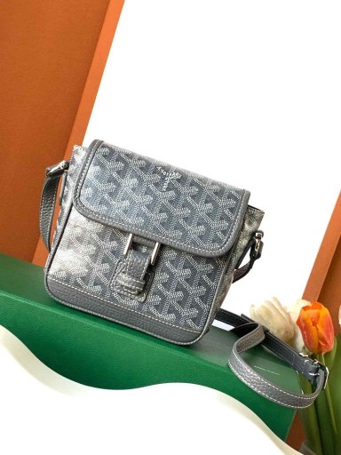 Grand Bleu PM Bag Gris