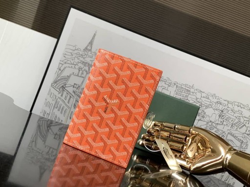 Grenelle La Cubierta Del Pasaporte De Naranja