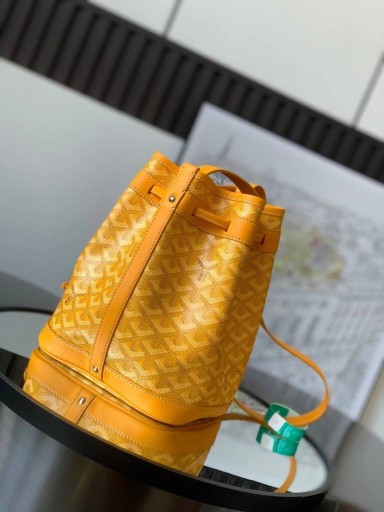 Petit Flot Bucket Bag Geel