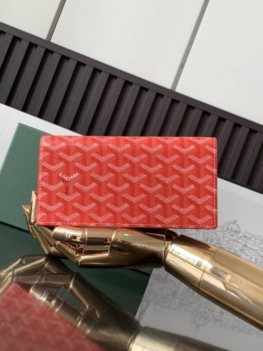 Long Portefeuille Rouge