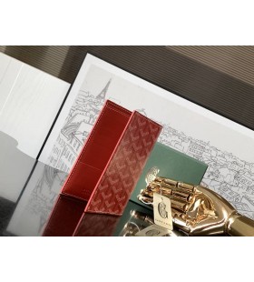 Le Grenelle De Couverture Du Passeport Rouge