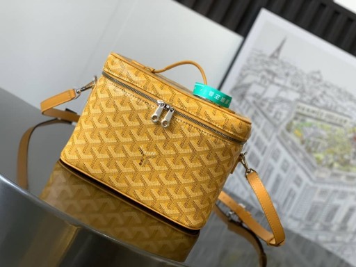 Muse Vanity Case Gelb