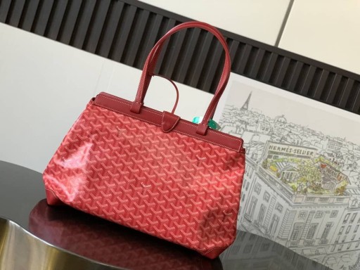 Bellechasse Biaude PM Bag Red